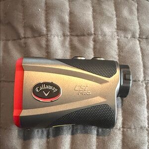 Callaway Rangefinder with Red and Black Design